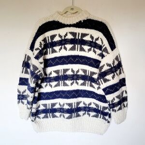 La Paz Unisex Handmade Ecuadorian Wool Thick Chunky Knit Stripe Sweater
